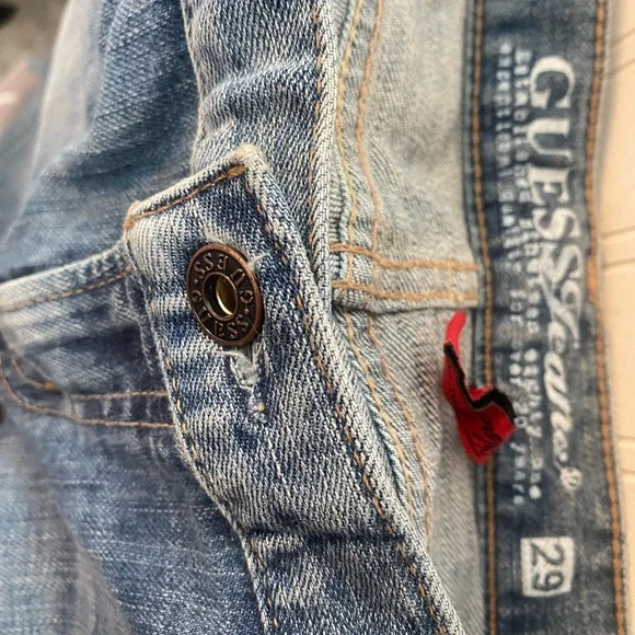 Guess Light Blue Denim Jeans - Picture 2 of 8